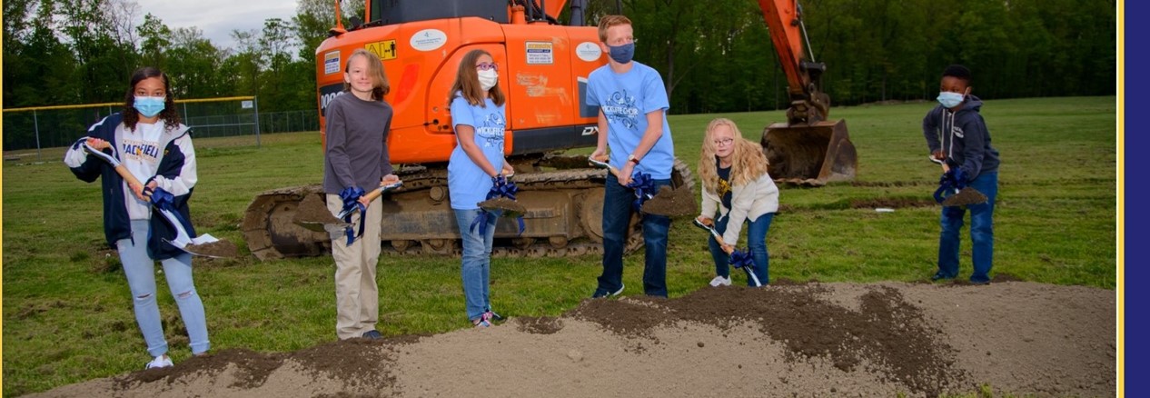 Groundbreaking - Students